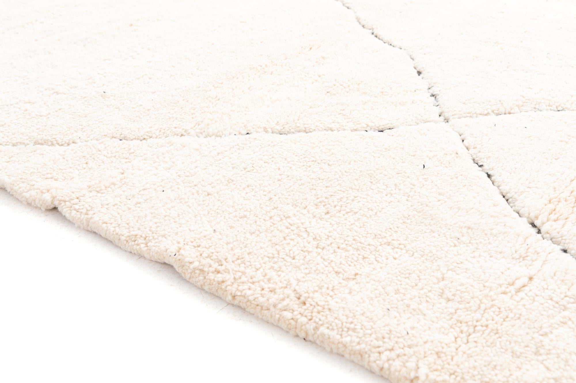 7' 1 x 9' 6 Hand Knotted Moroccan Wool Rug