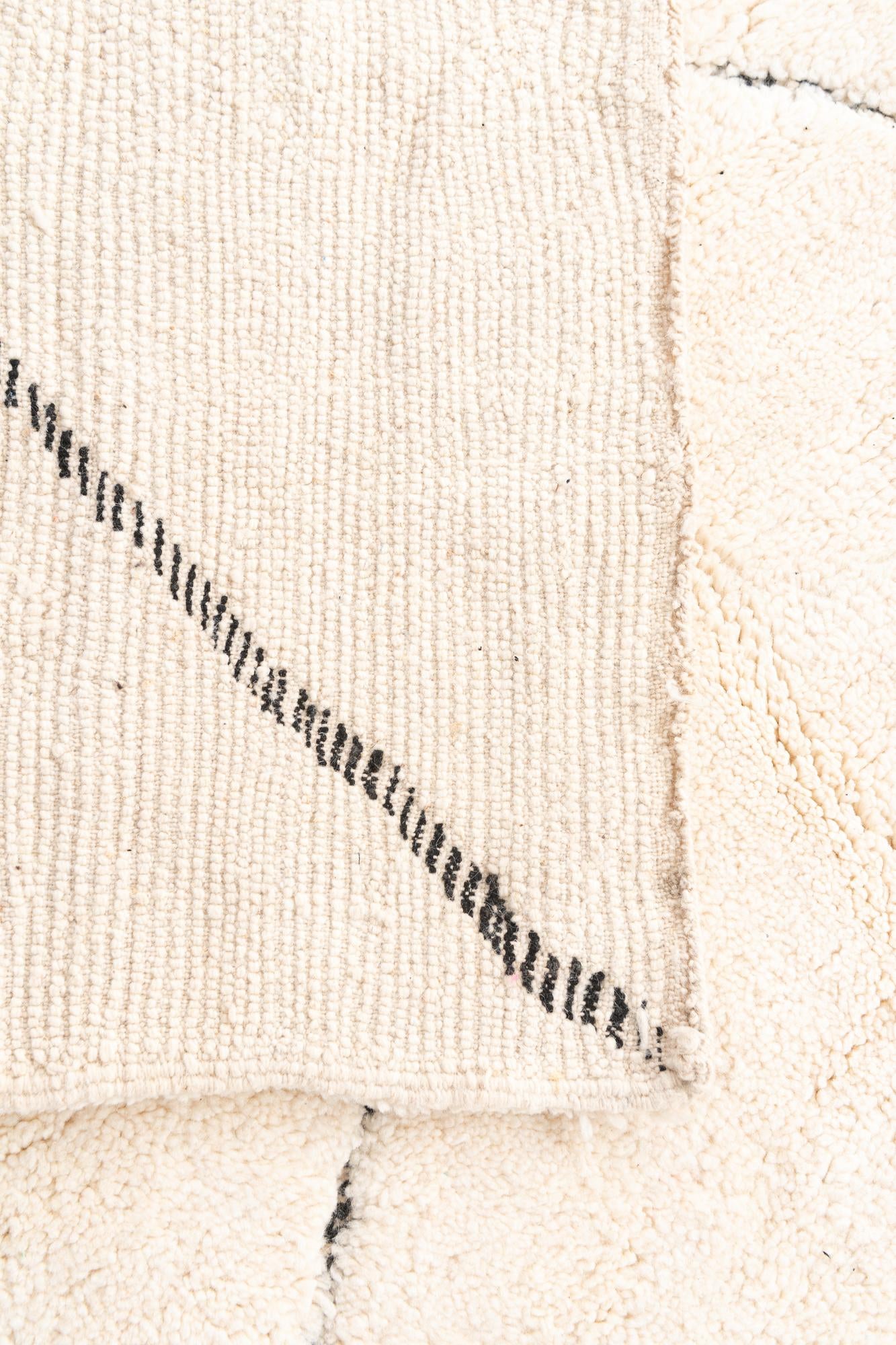 7' 1 x 9' 6 Hand Knotted Moroccan Wool Rug