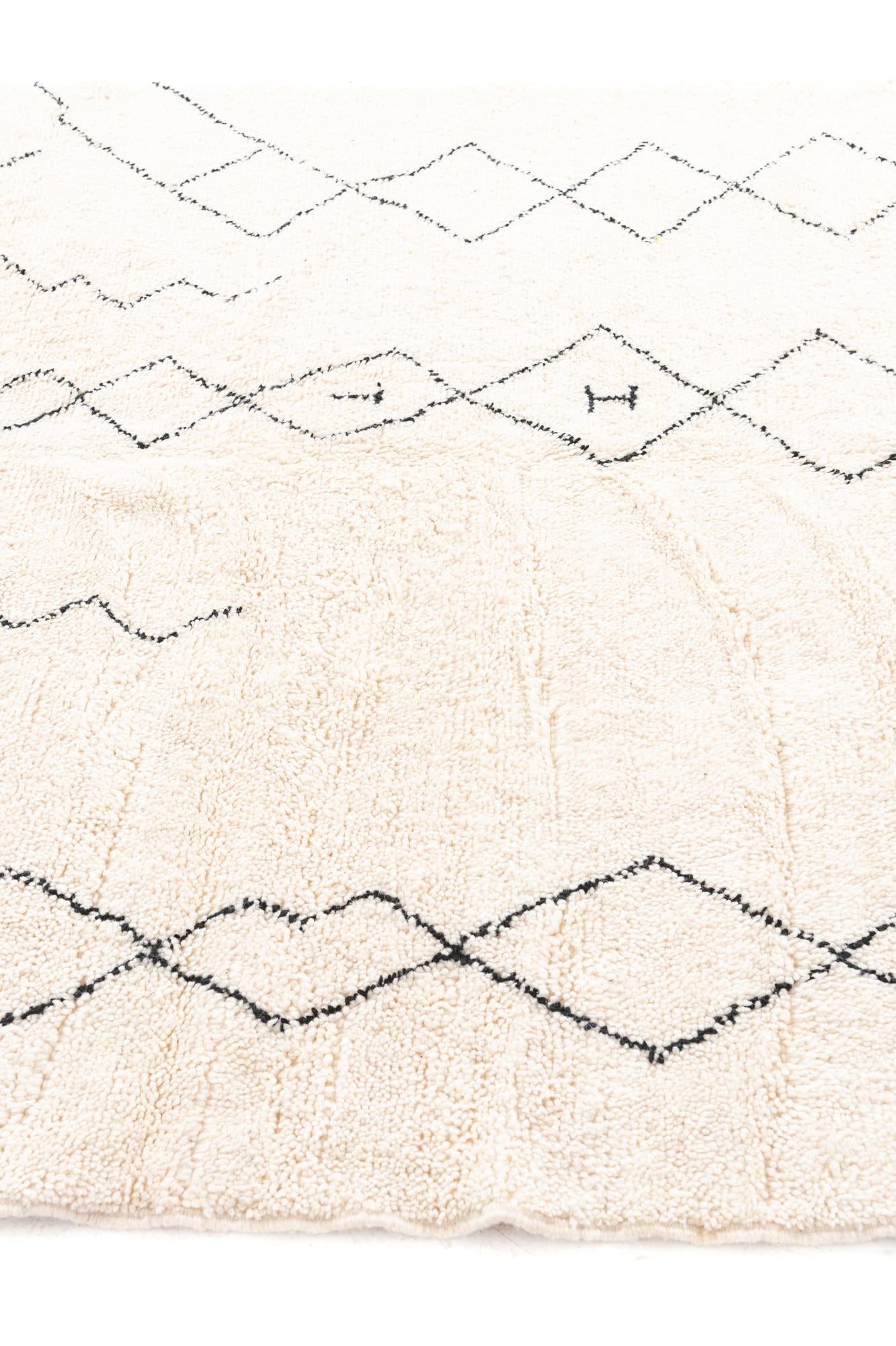 6' 9 x 9' 1 Hand Knotted Moroccan Wool Rug