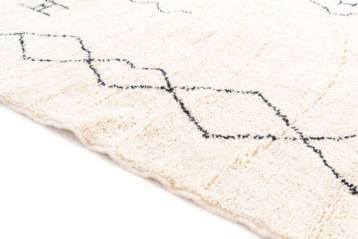 6' 9 x 9' 1 Hand Knotted Moroccan Wool Rug