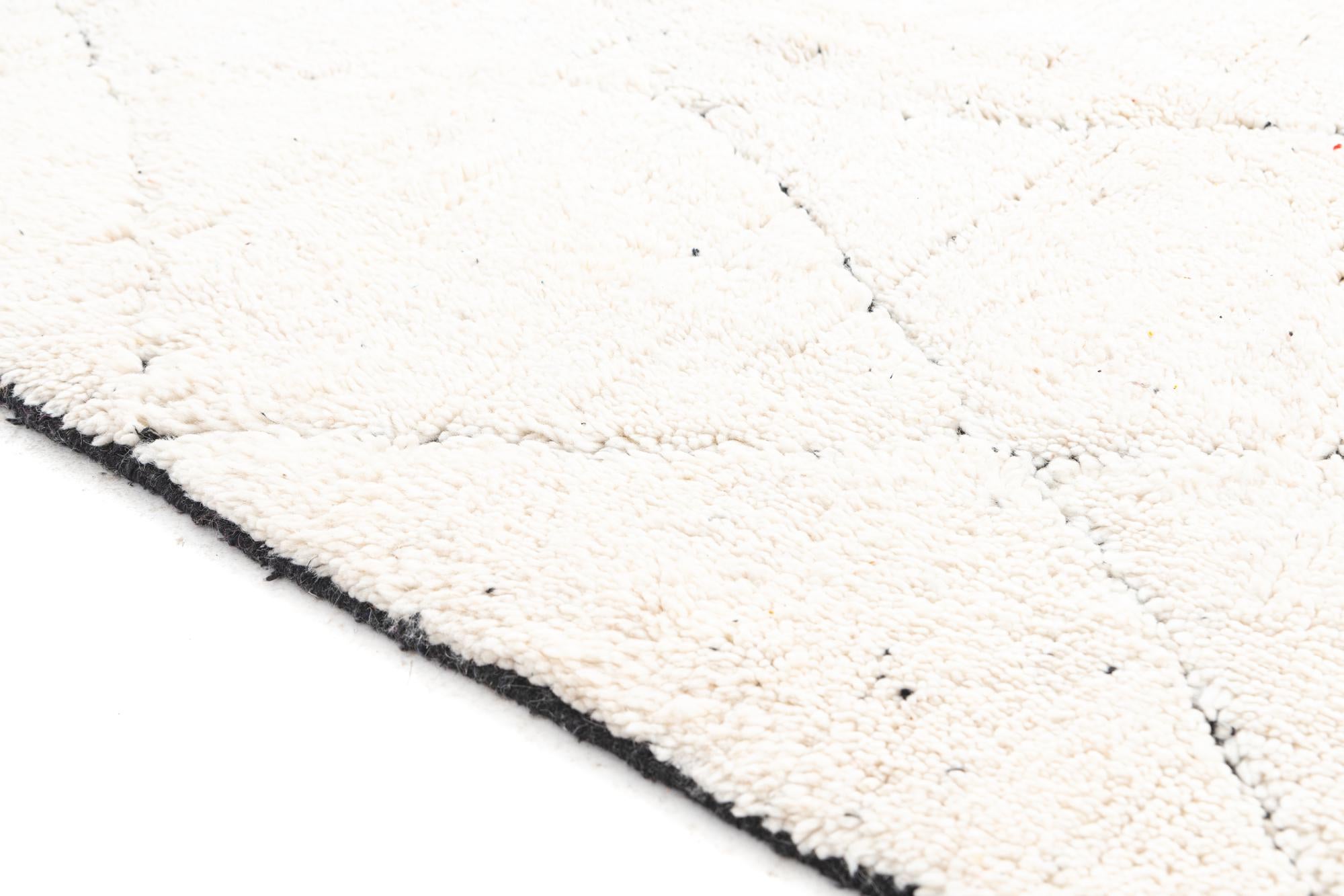 4' 8 x 8' 3 Hand Knotted Moroccan Wool Rug