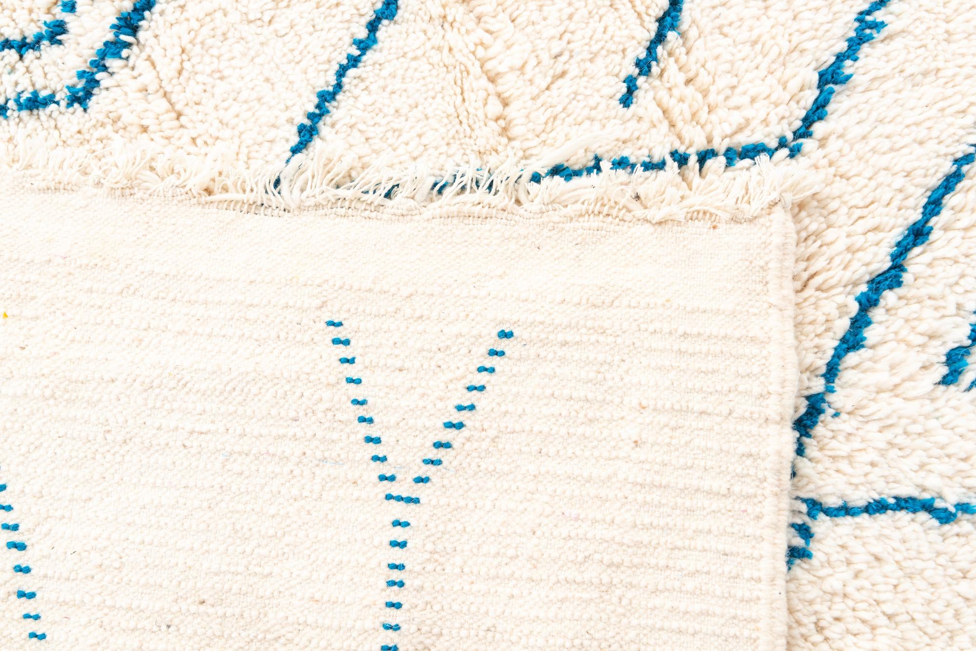 5' 3 x 8' 2 Hand Knotted Moroccan Wool Rug