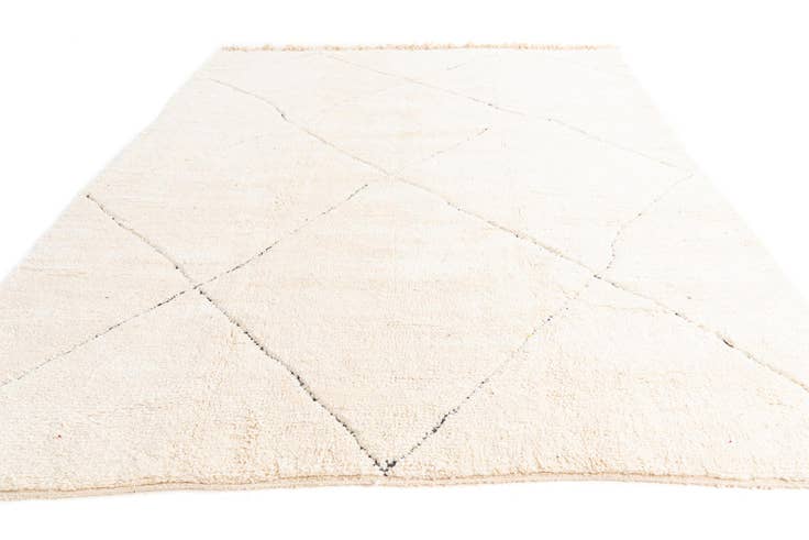 Detail image of 8' 8 x 11' Hand Knotted Moroccan Wool Rug