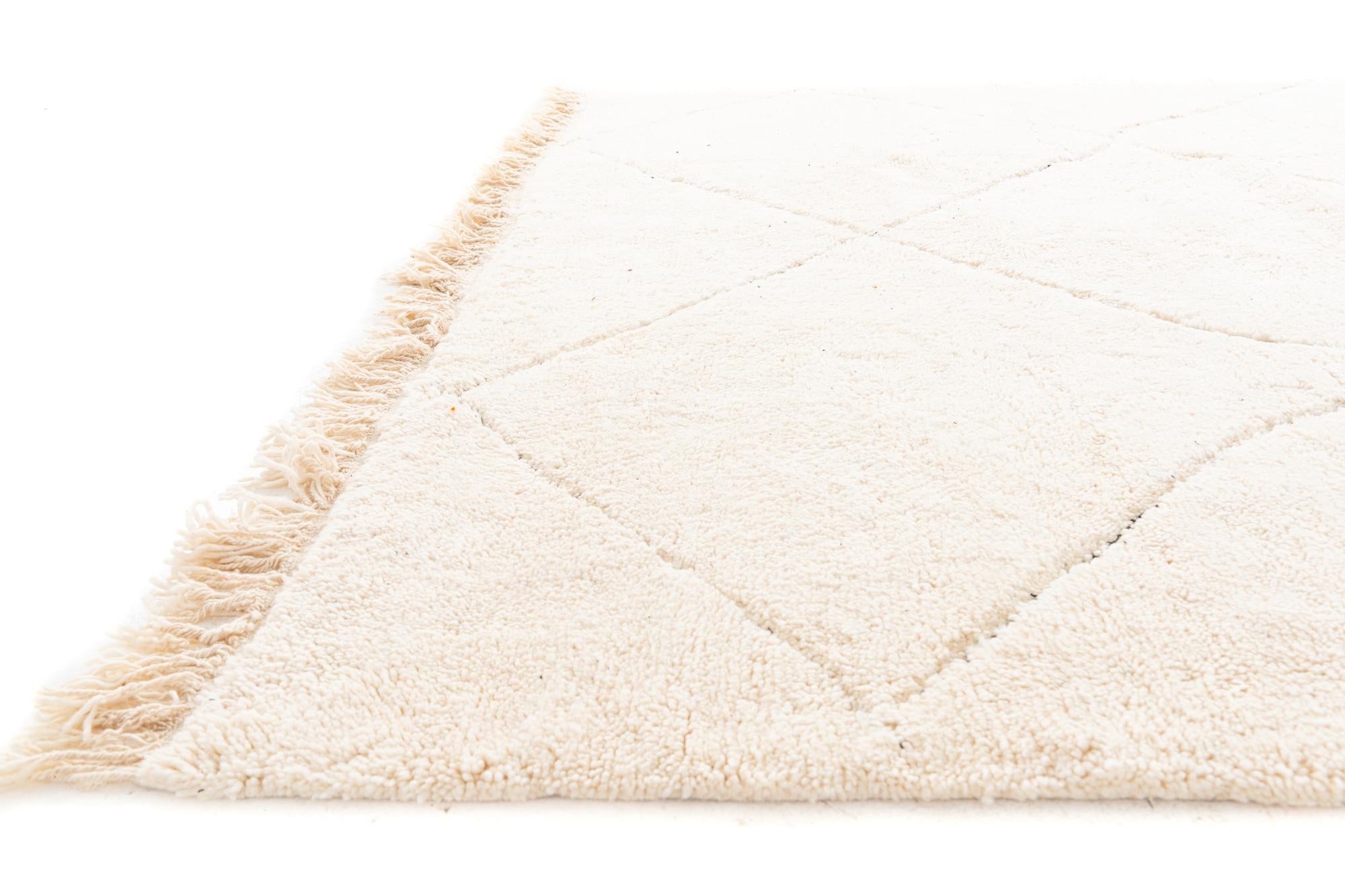 8' 8 x 11' Hand Knotted Moroccan Wool Rug