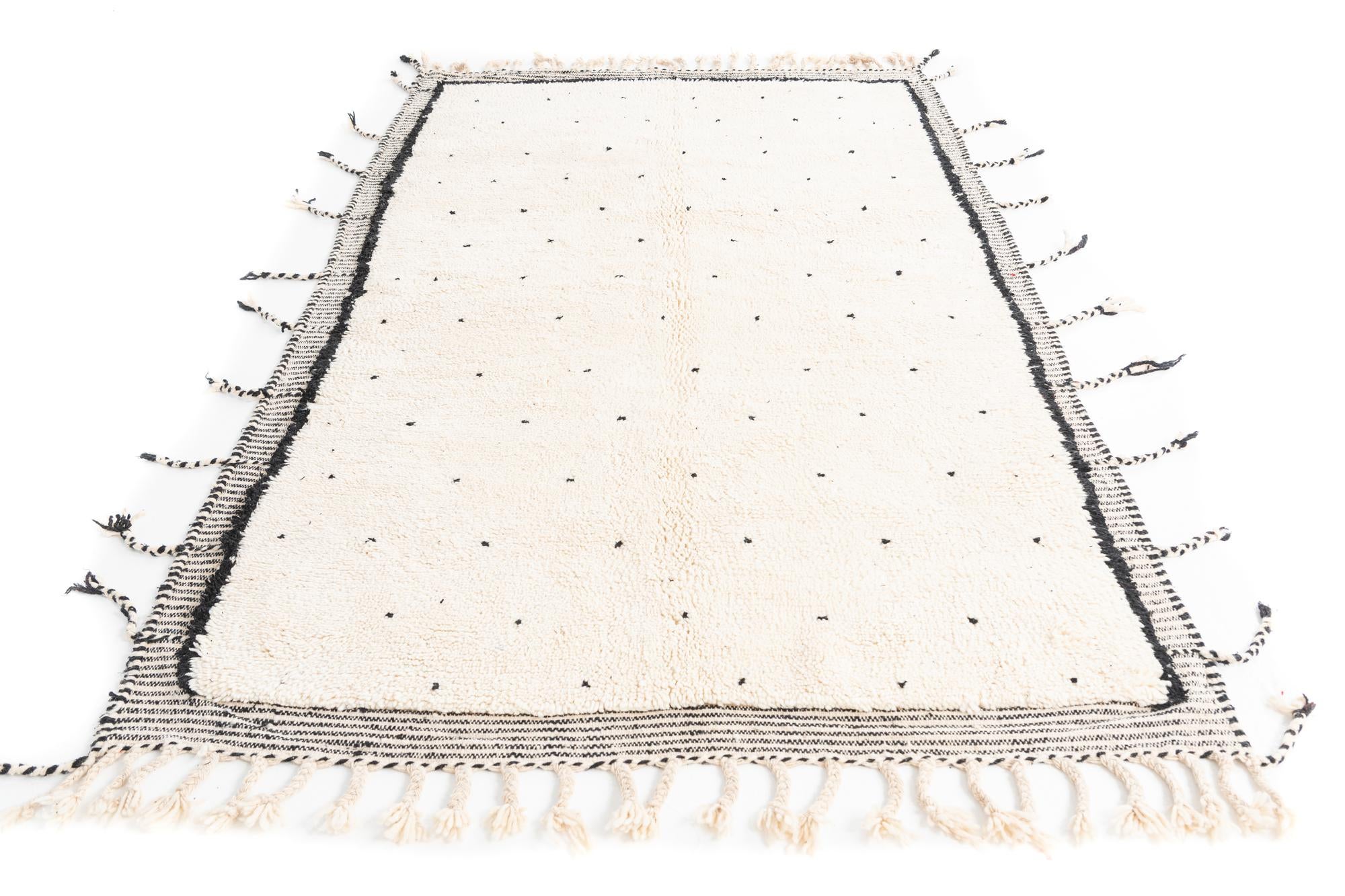 5' 3 x 9' Hand Knotted Moroccan Wool Rug