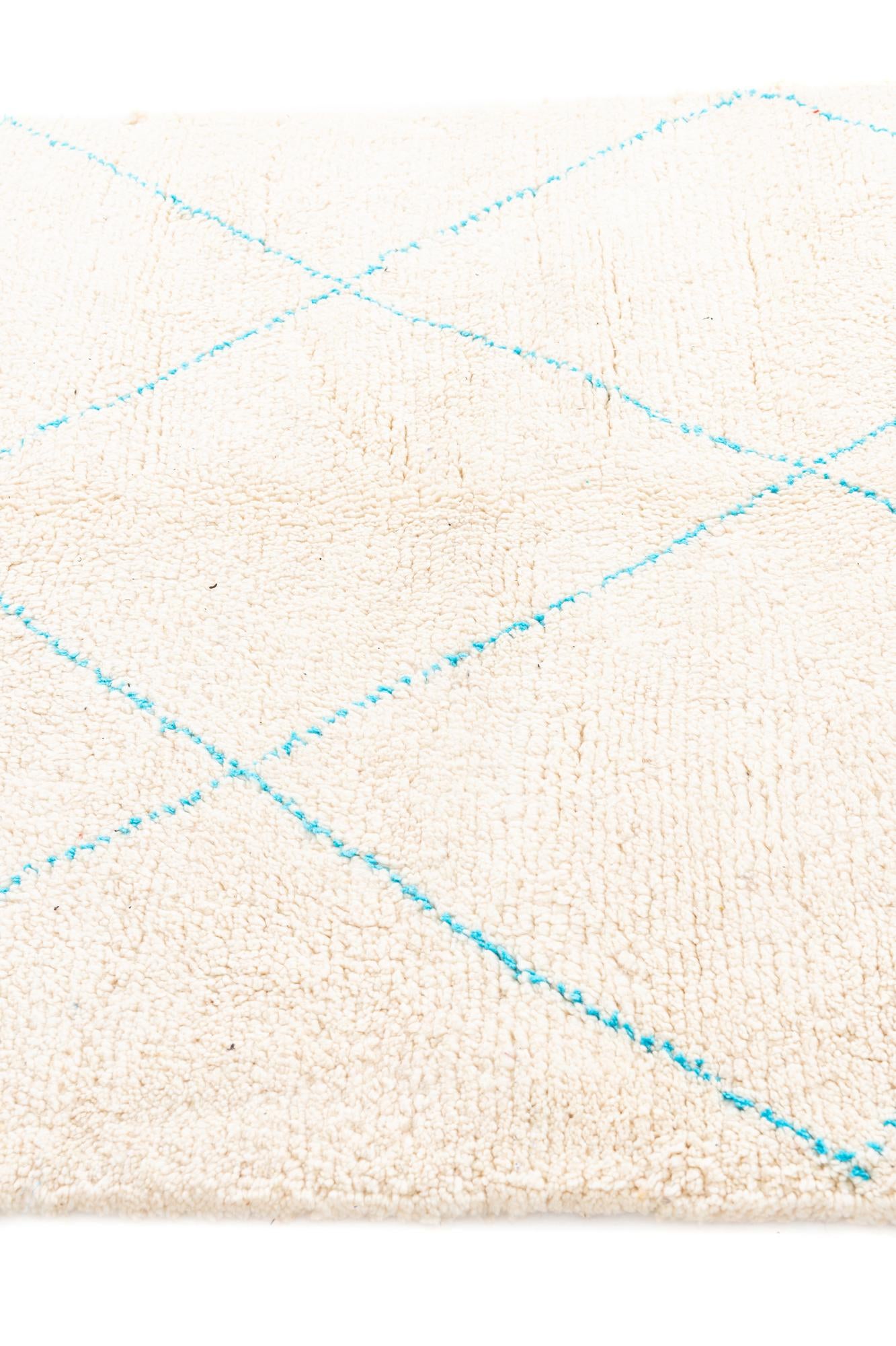 5' 2 x 8' Hand Knotted Moroccan Wool Rug