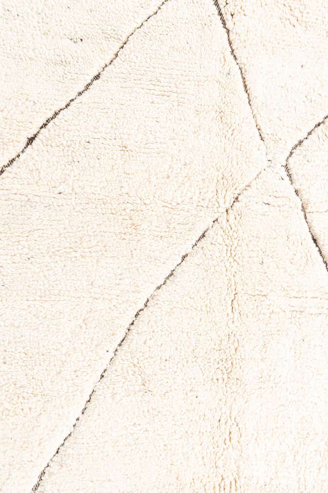 5' 7 x 8' 4 Hand Knotted Moroccan Wool Rug