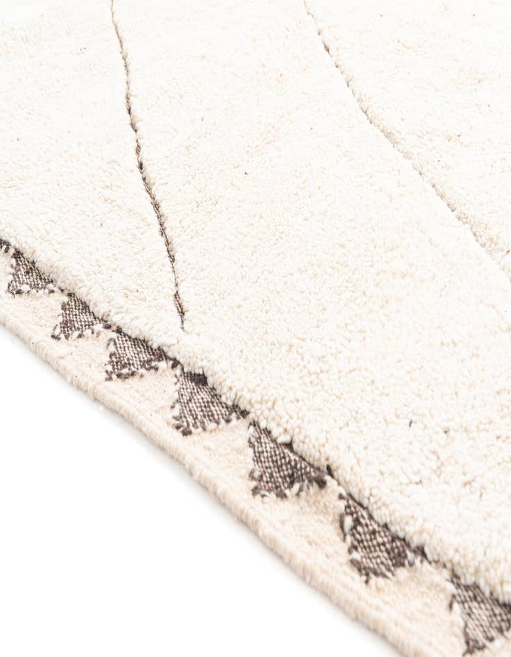 Detail image of 5' 7 x 8' 4 Hand Knotted Moroccan Wool Rug