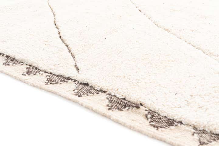 5' 7 x 8' 4 Hand Knotted Moroccan Wool Rug