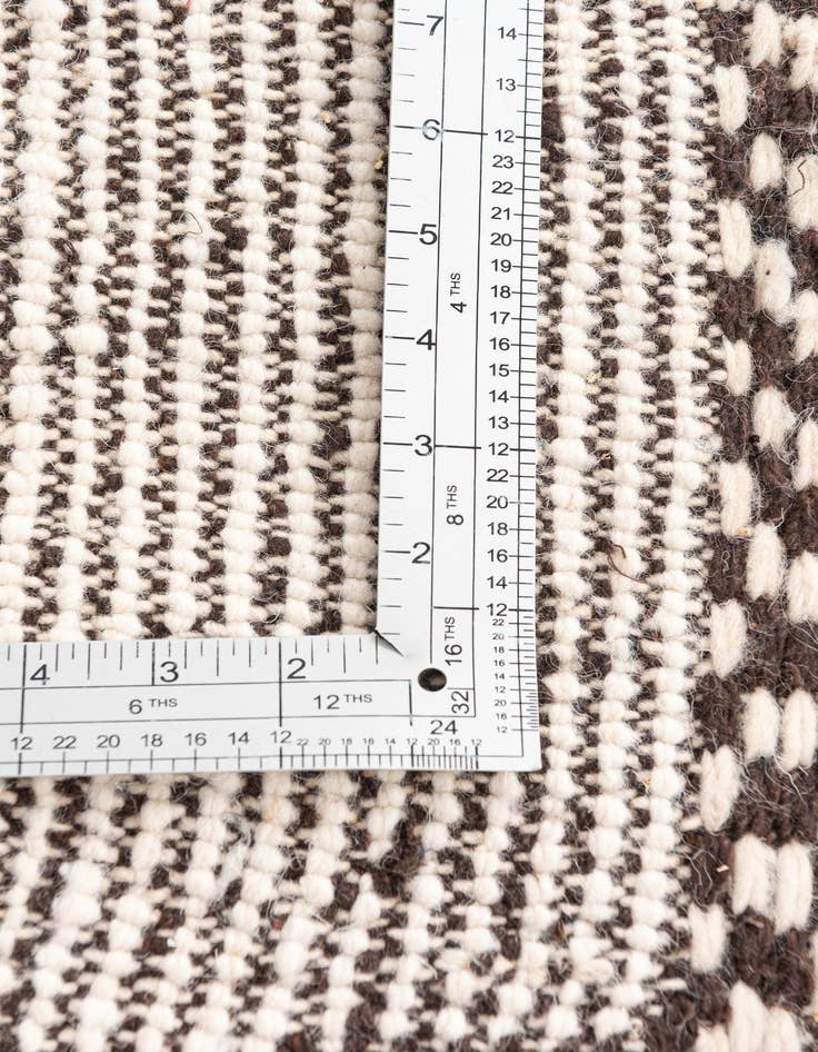 Detail image of 5' 7 x 8' 4 Hand Knotted Moroccan Wool Rug