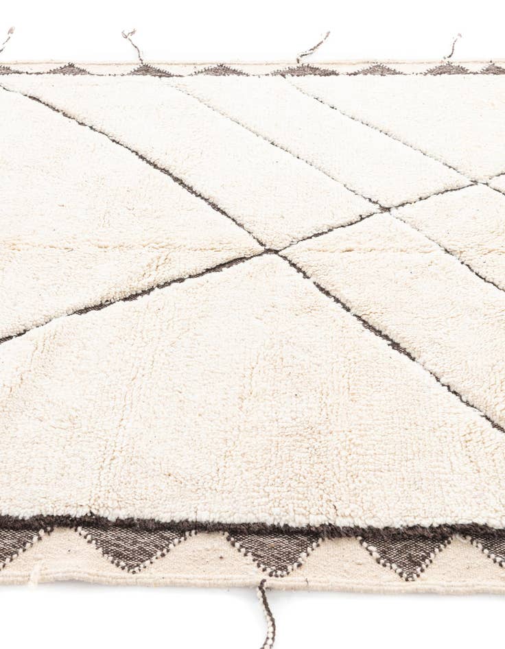 Detail image of 5' 5 x 8' 7  Hand Knotted Moroccan Wool Rug