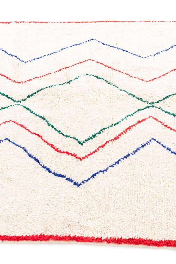 5' 5 x 8' Hand Knotted Moroccan Wool Rug