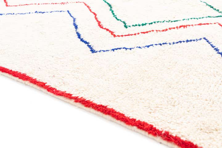 5' 5 x 8' Hand Knotted Moroccan Wool Rug