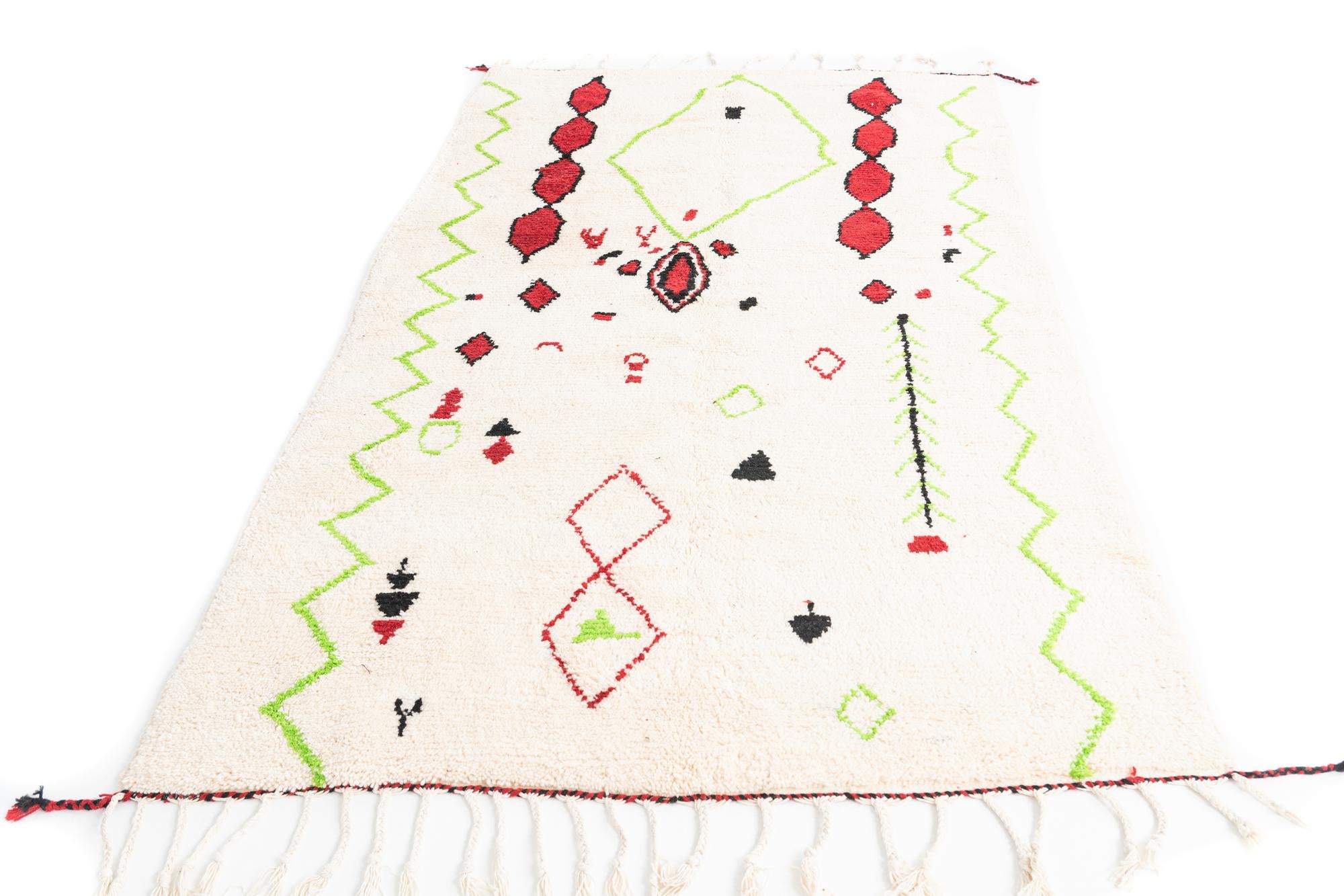 5' x 8' 5 Hand Knotted Moroccan Wool Rug