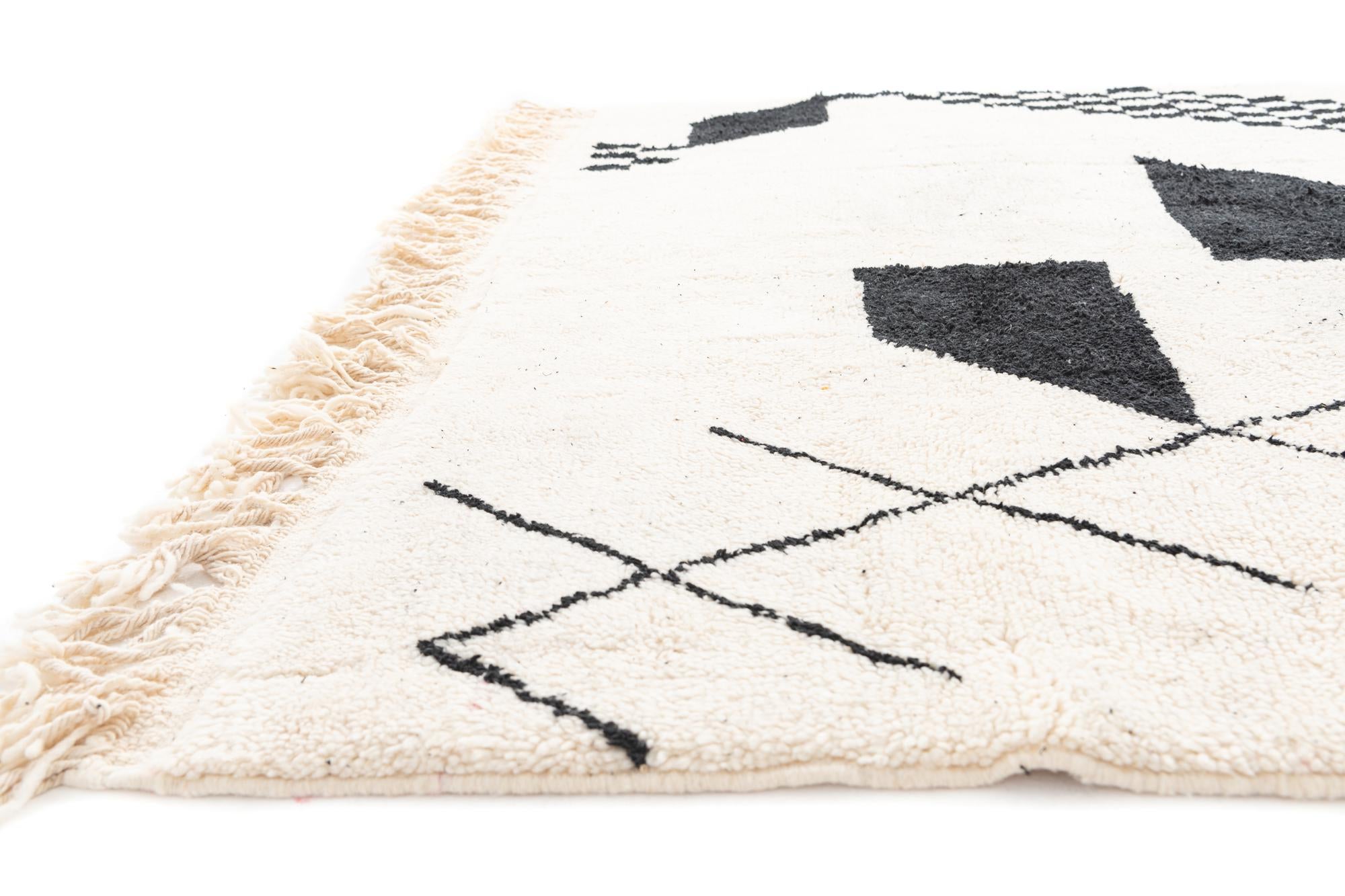 6' 10 x 9' 7 Hand Knotted Moroccan Wool Rug