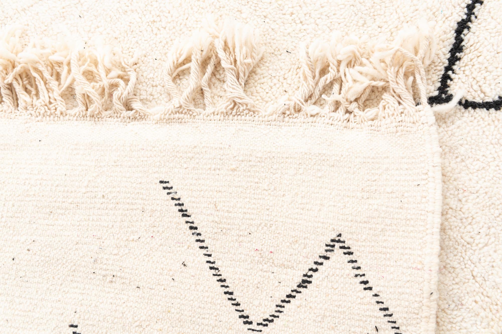 6' 10 x 9' 7 Hand Knotted Moroccan Wool Rug