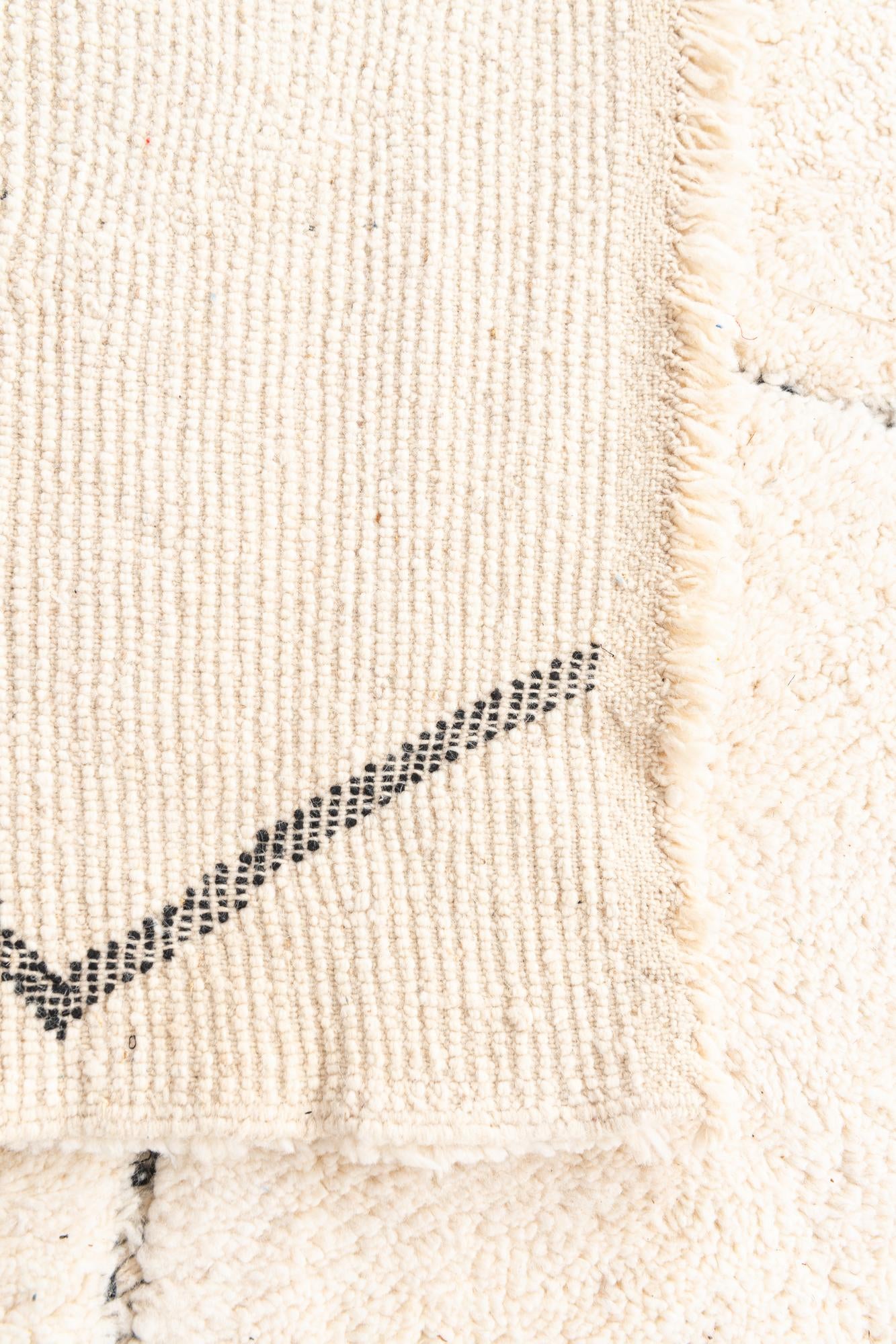 8' 8 x 11' Hand Knotted Moroccan Wool Rug