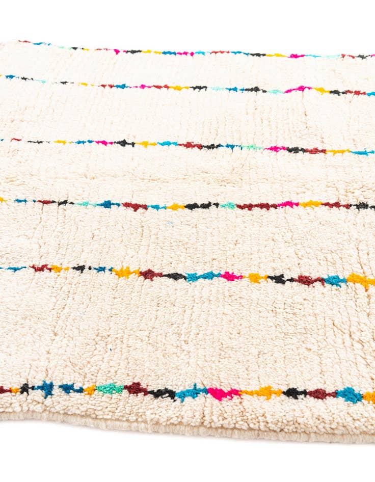 Detail image of 4' 9 x 6' 4  Hand Knotted Moroccan Wool Rug