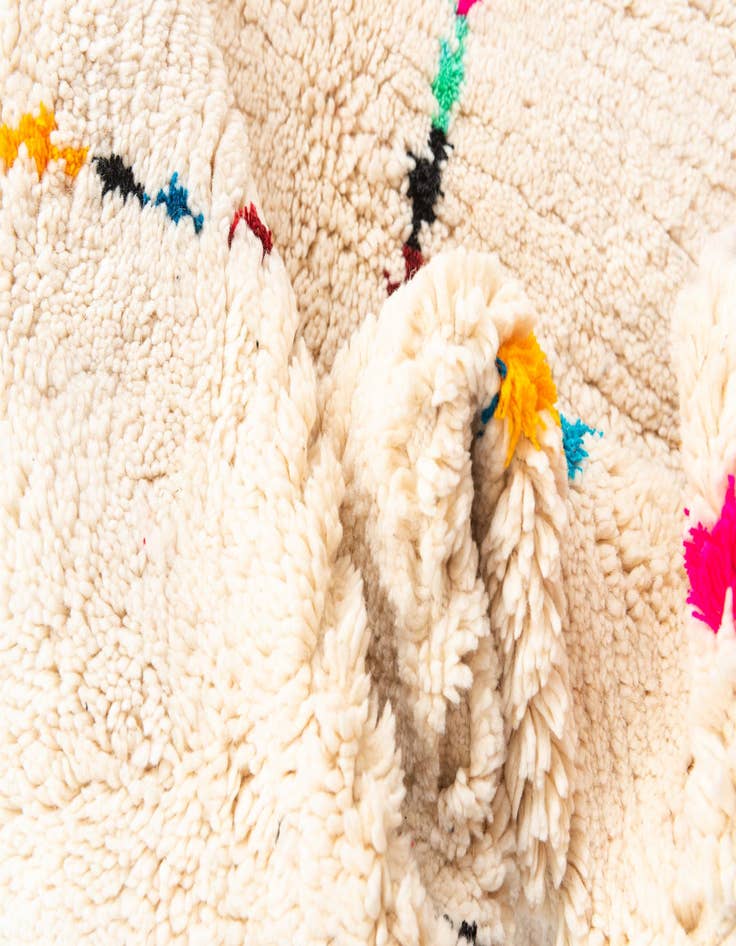 Detail image of 4' 9 x 6' 4  Hand Knotted Moroccan Wool Rug