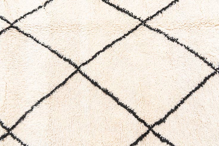 Detail image of 155cm x 245cm Hand Knotted Moroccan Wool Rug
