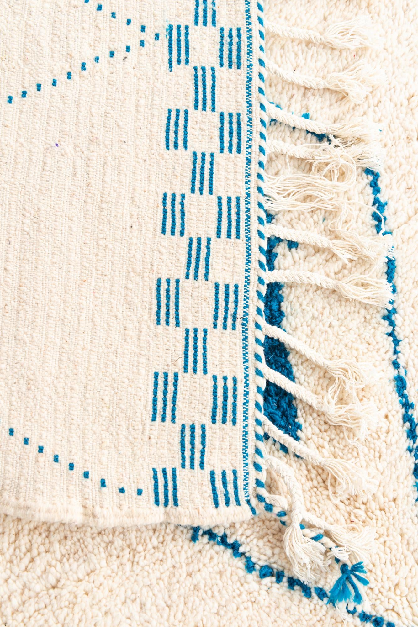 5' 4 x 7' 7 Hand Knotted Moroccan Wool Rug