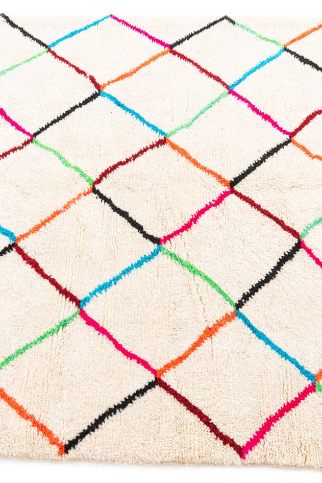 Detail image of 4' 10 x 6' 8 Hand Knotted Moroccan Wool Rug