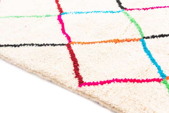 4' 10 x 6' 8 Hand Knotted Moroccan Wool Rug