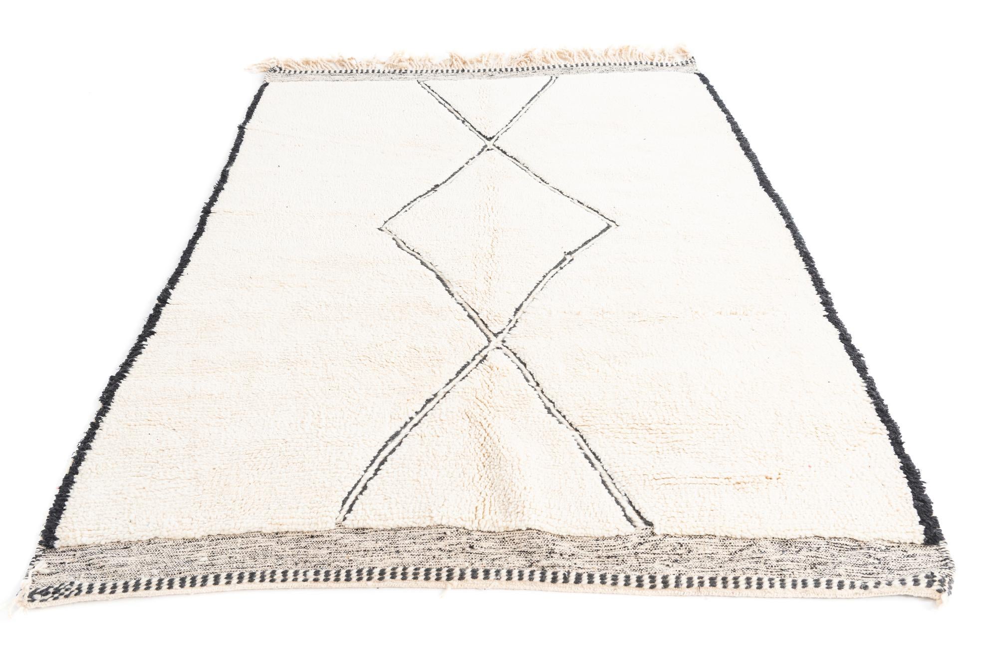 5' 5 x 7' 10 Hand Knotted Moroccan Wool Rug