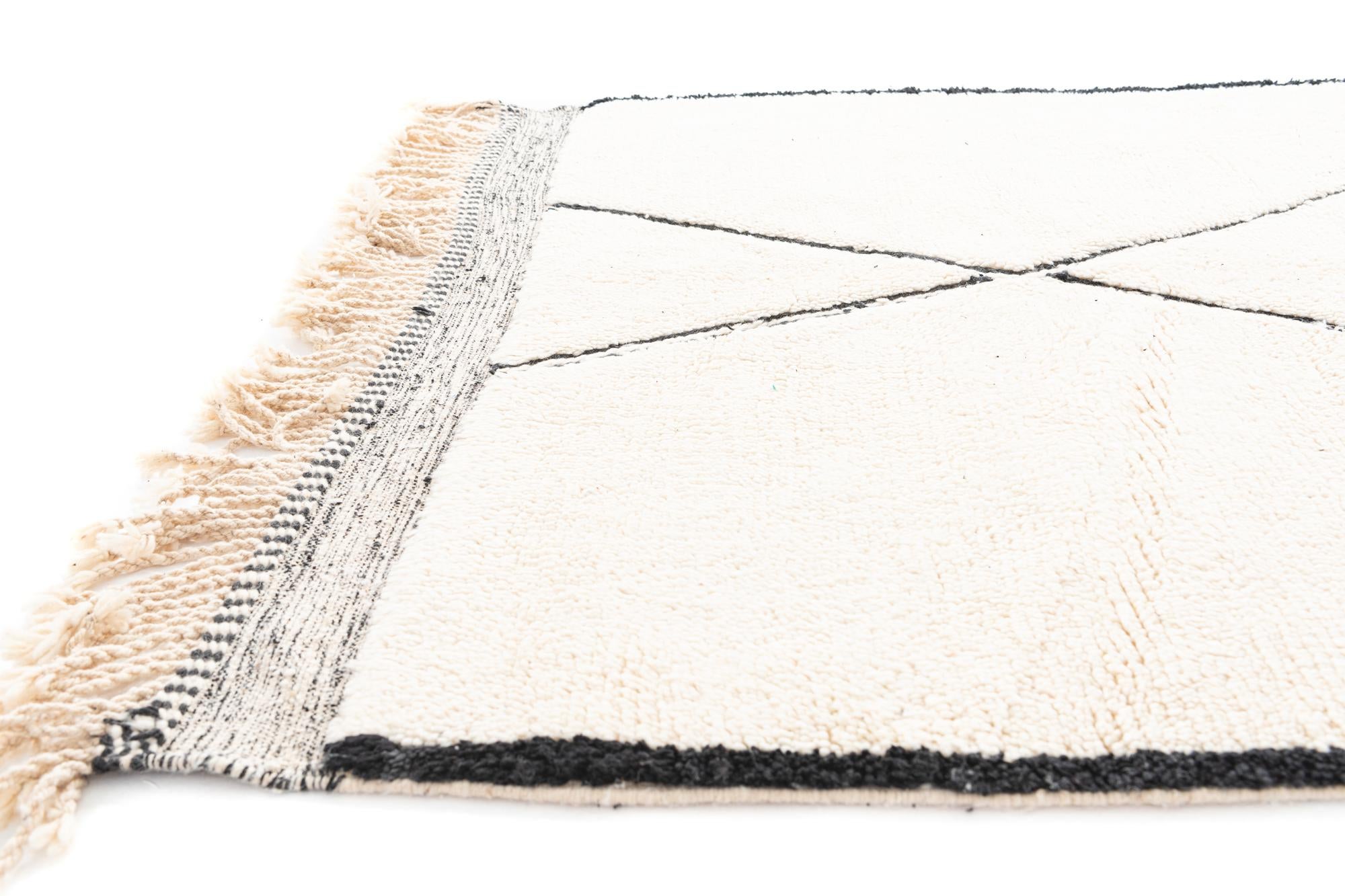5' 5 x 7' 10 Hand Knotted Moroccan Wool Rug