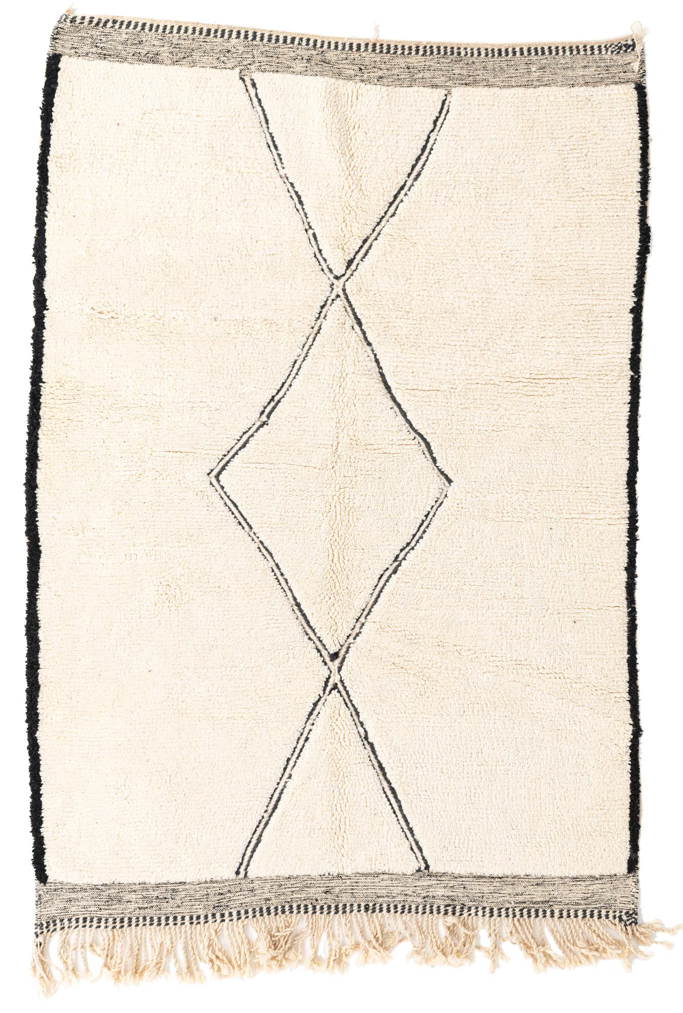 5' 5 x 7' 10 Hand Knotted Moroccan Wool Rug