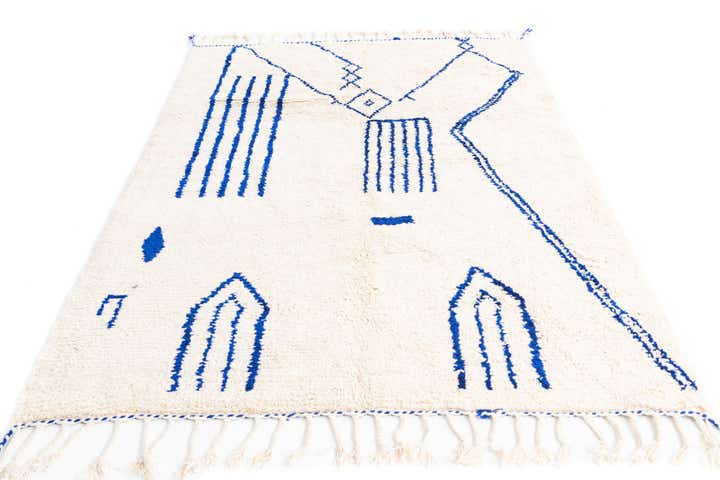 5' 5 x 7' 10 Hand Knotted Moroccan Wool Rug