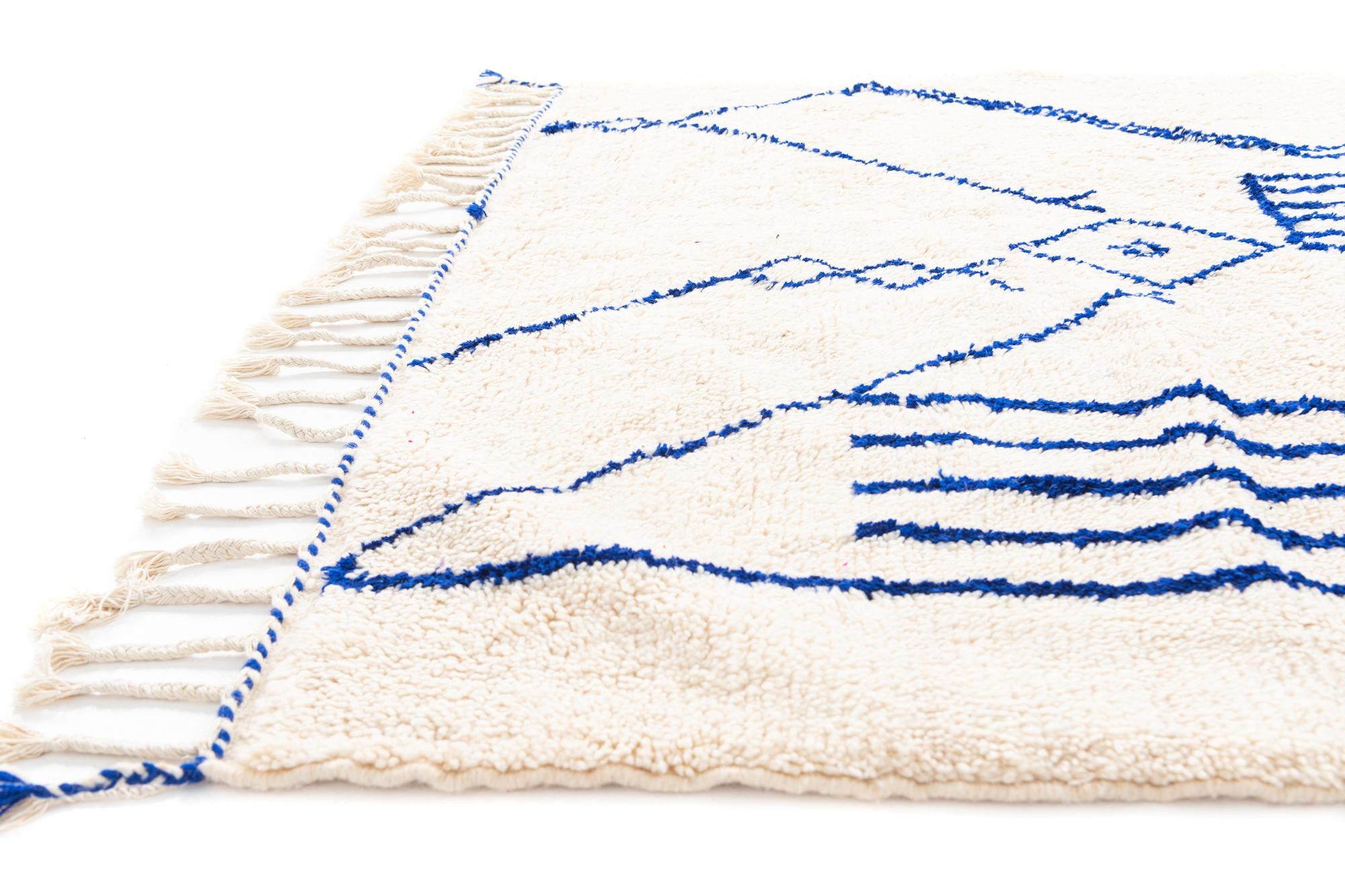 5' 5 x 7' 10 Hand Knotted Moroccan Wool Rug