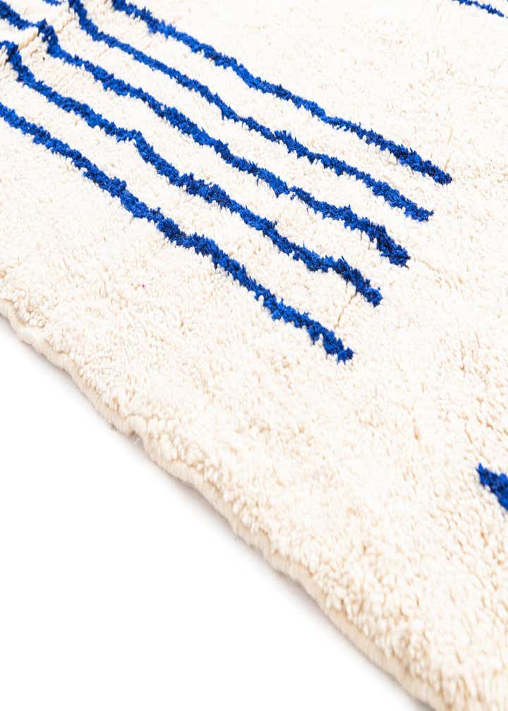 5' 5 x 7' 10 Hand Knotted Moroccan Wool Rug