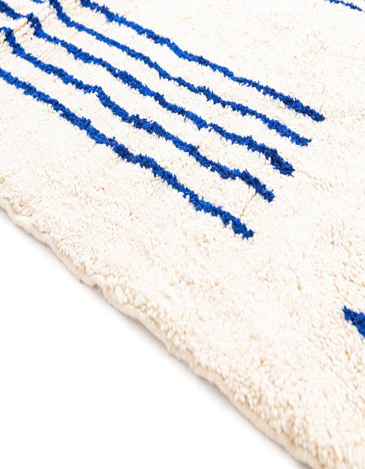 Detail image of 5' 5 x 7' 10  Hand Knotted Moroccan Wool Rug