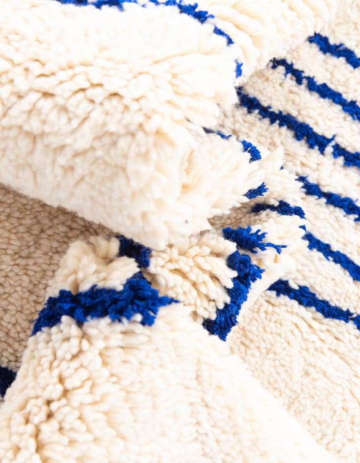 Detail image of 5' 5 x 7' 10  Hand Knotted Moroccan Wool Rug