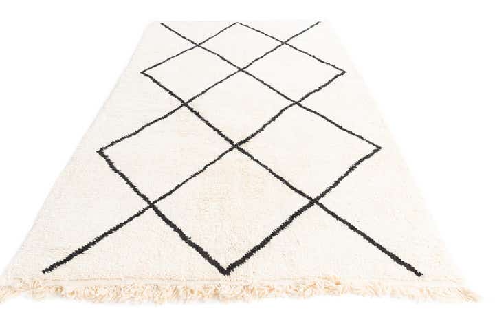 5' 8 x 9' 8 Hand Knotted Moroccan Wool Rug