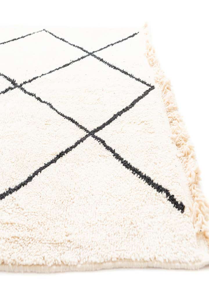 5' 8 x 9' 8 Hand Knotted Moroccan Wool Rug