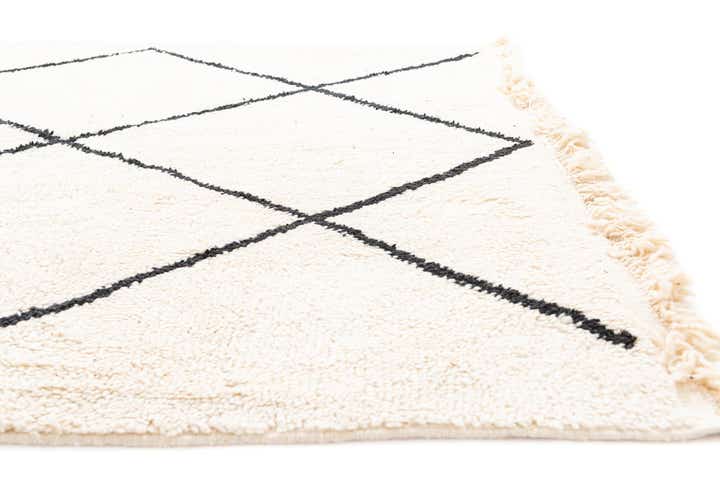 5' 8 x 9' 8 Hand Knotted Moroccan Wool Rug