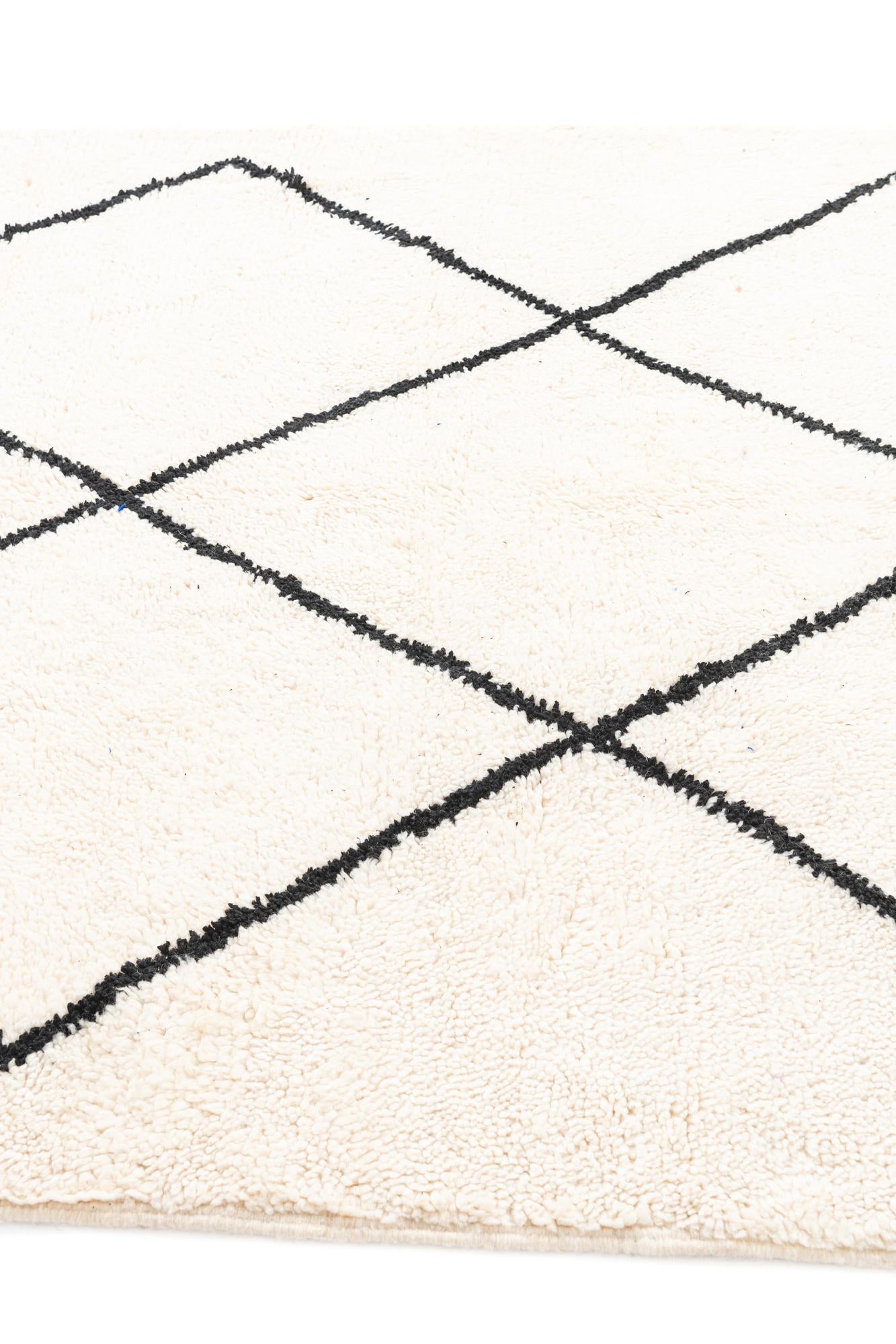 5' 8 x 9' 8 Hand Knotted Moroccan Wool Rug