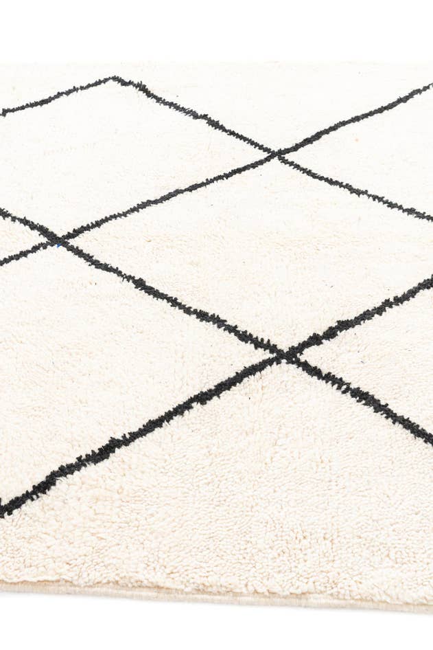 Detail image of 5' 8 x 9' 8 Hand Knotted Moroccan Wool Rug