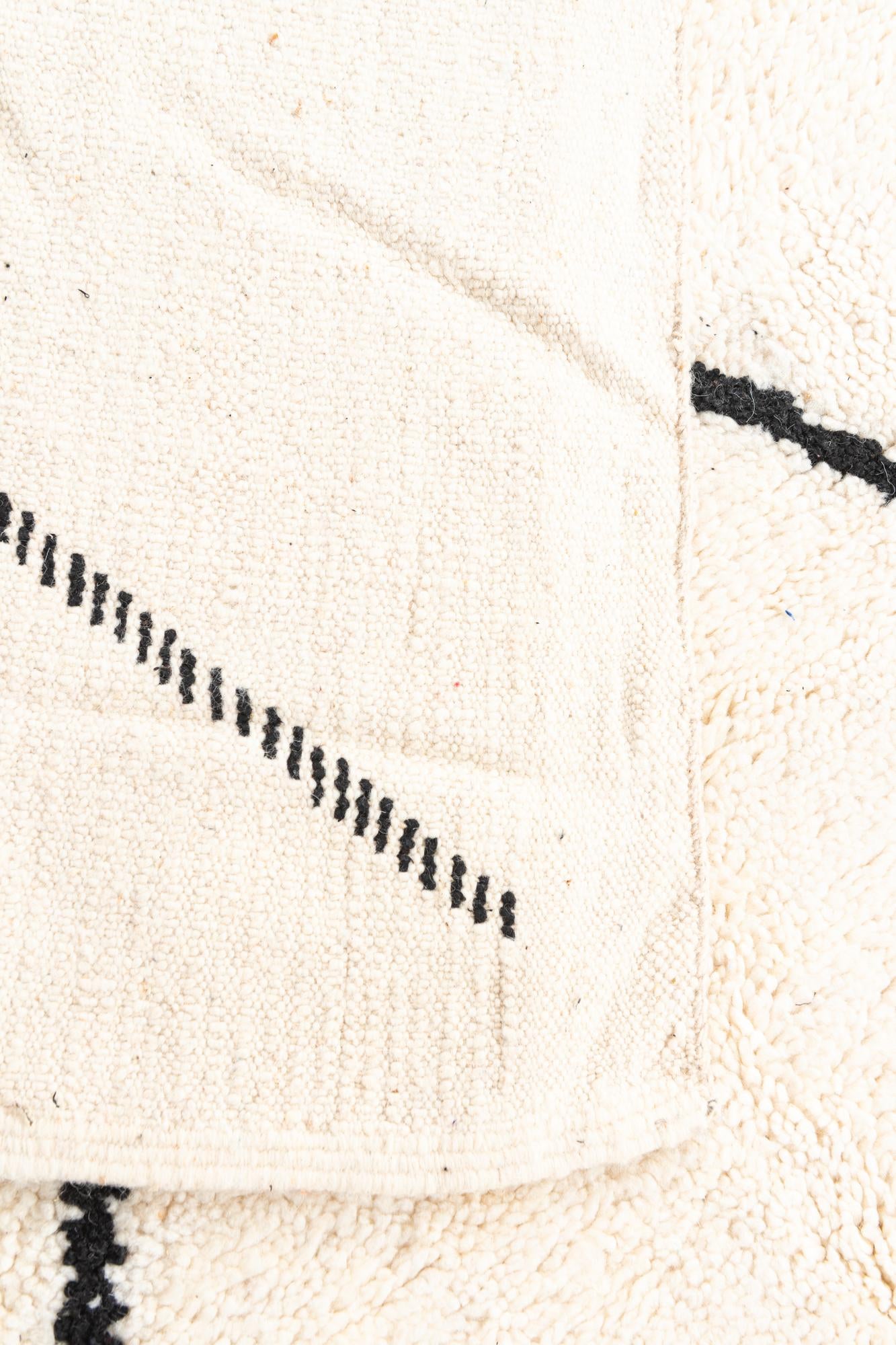 5' 8 x 9' 8 Hand Knotted Moroccan Wool Rug