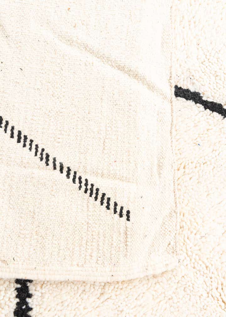 5' 8 x 9' 8 Hand Knotted Moroccan Wool Rug