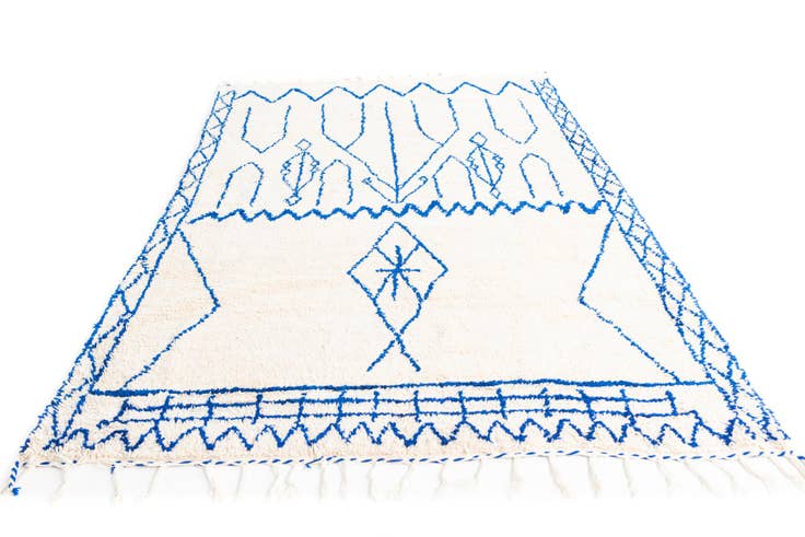 Detail image of 6' 7 x 10' 2 Hand Knotted Moroccan Wool Rug