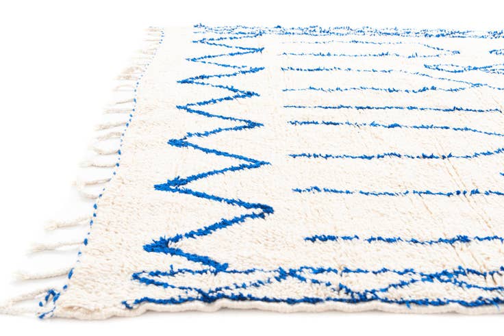 Detail image of 6' 7 x 10' 2 Hand Knotted Moroccan Wool Rug