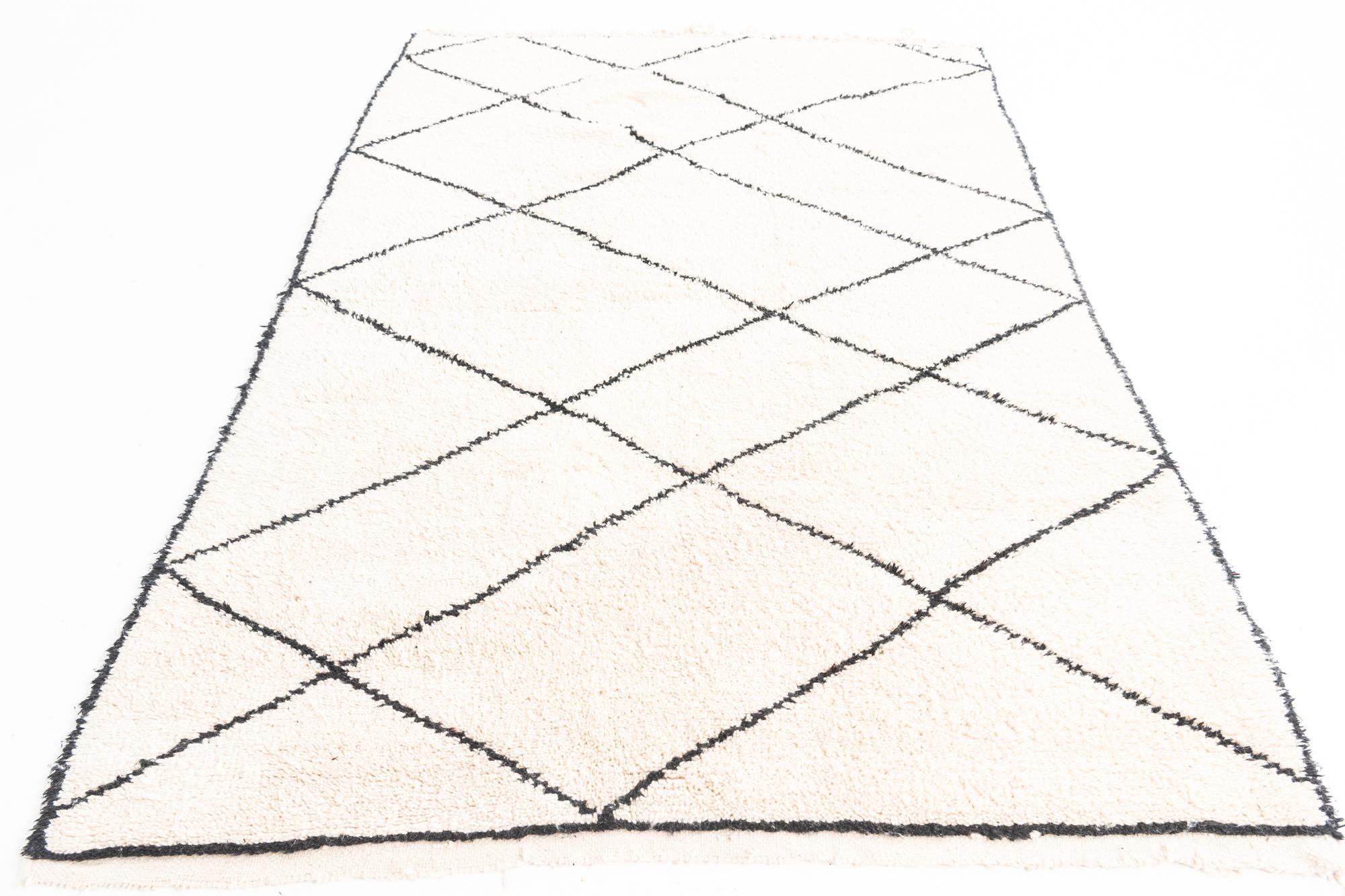 5' x 8' Hand Knotted Moroccan Wool Rug