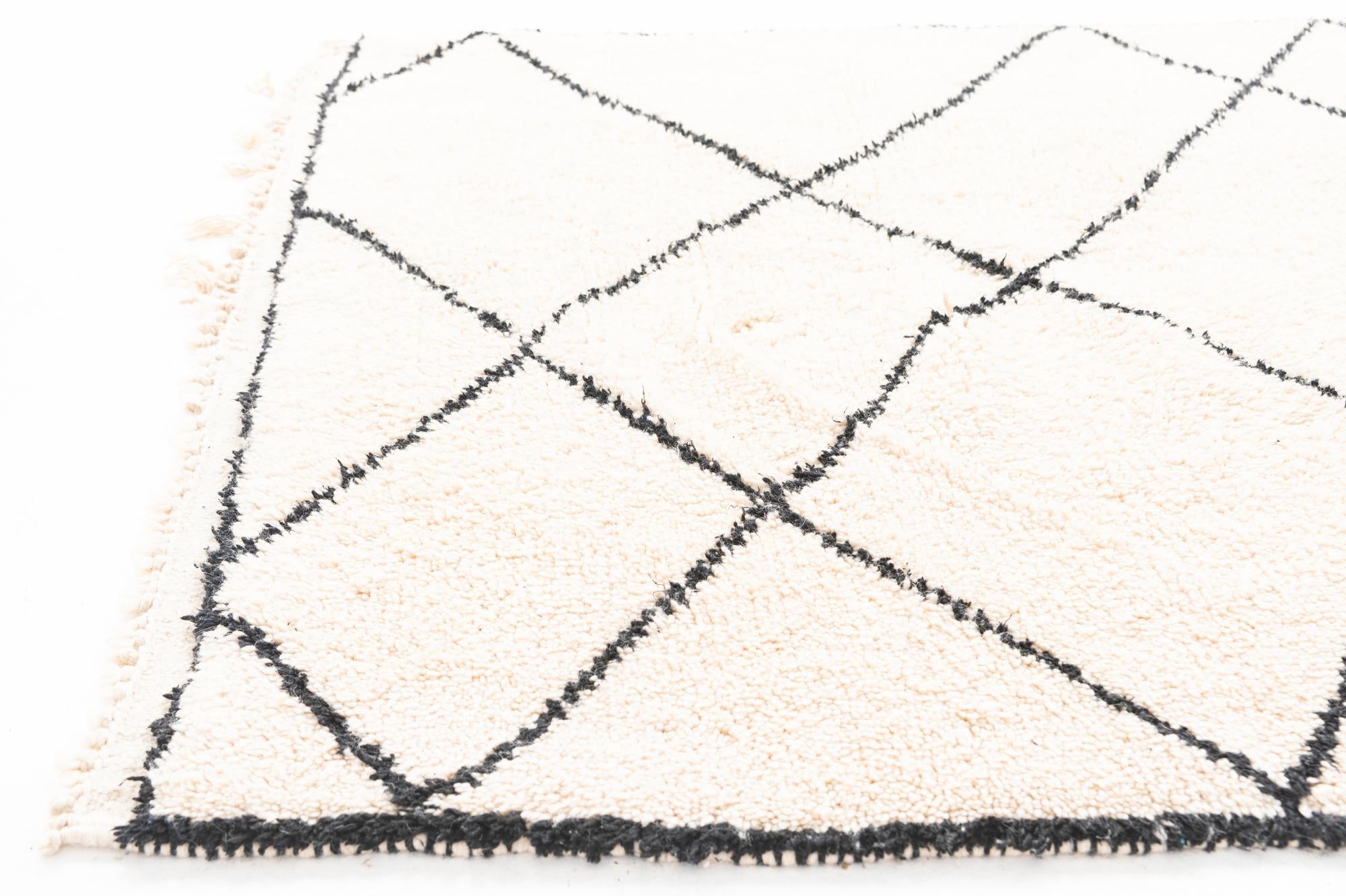 5' x 8' Hand Knotted Moroccan Wool Rug