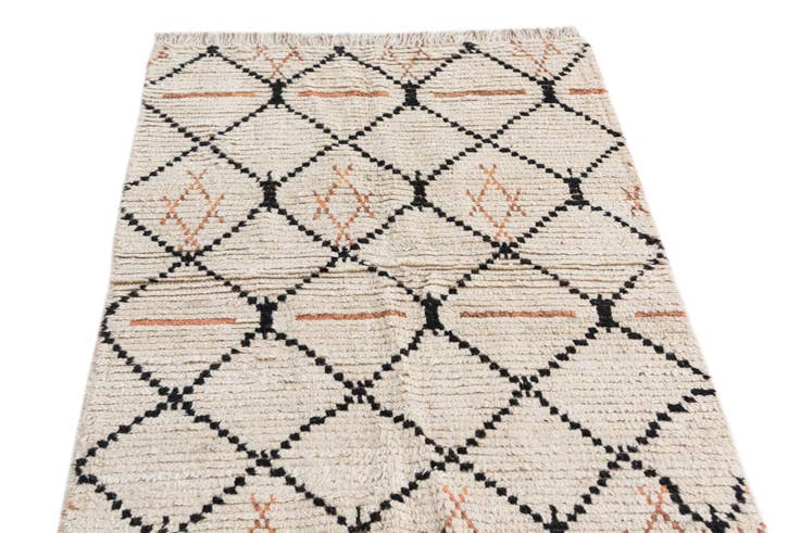 Detail image of 3' x 5' 4 Hand Knotted Moroccan Wool Rug