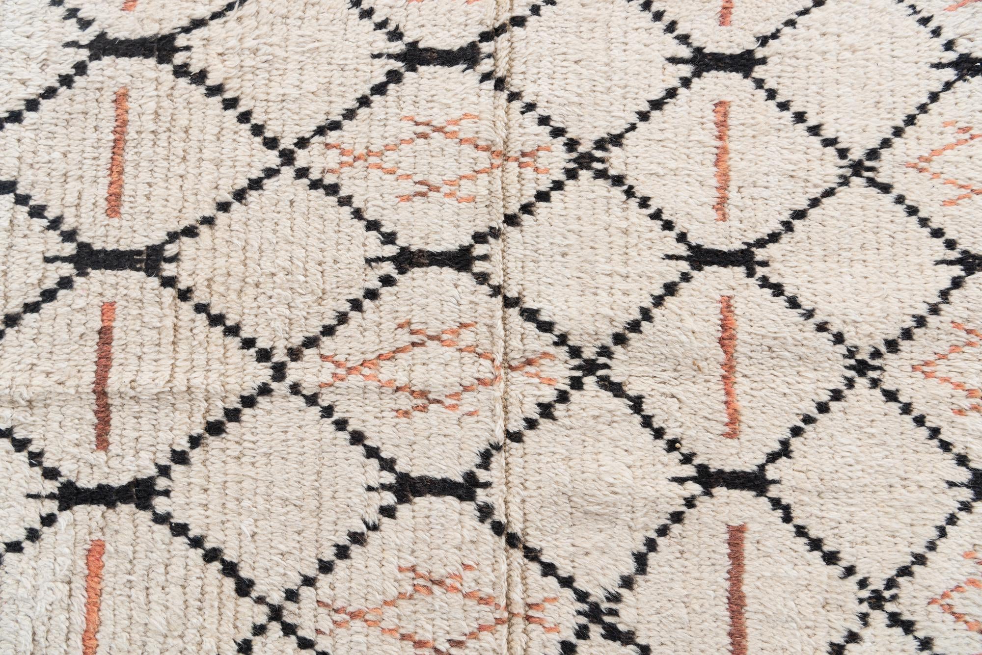 3' x 4' 8 Hand Knotted Moroccan Wool Rug