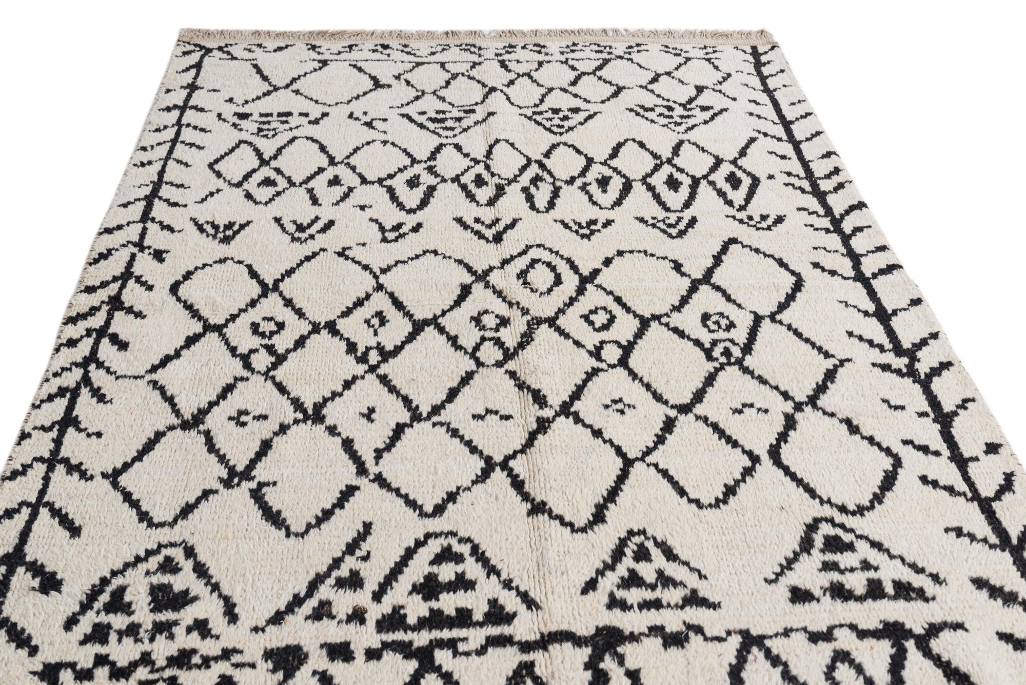 5' 1 x 7' 8 Hand Knotted Moroccan Wool Rug