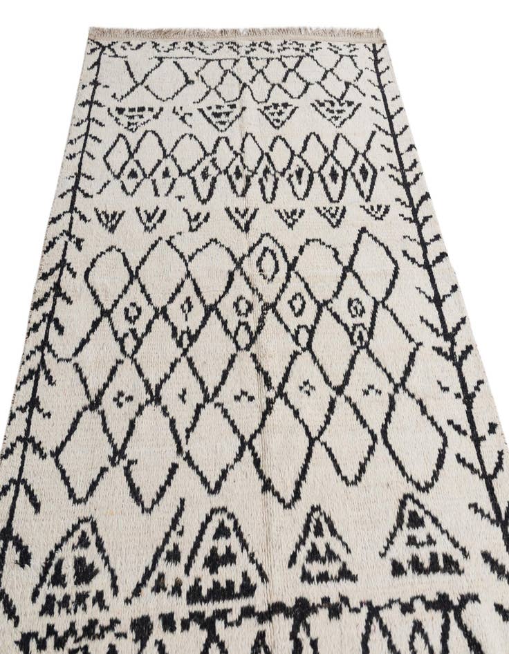 Detail image of 5' 1 x 7' 8  Hand Knotted Moroccan Wool Rug